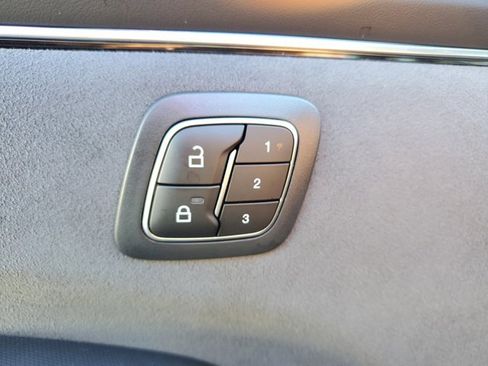 Certified 2024 Ford Mustang Mach-E GT image 18