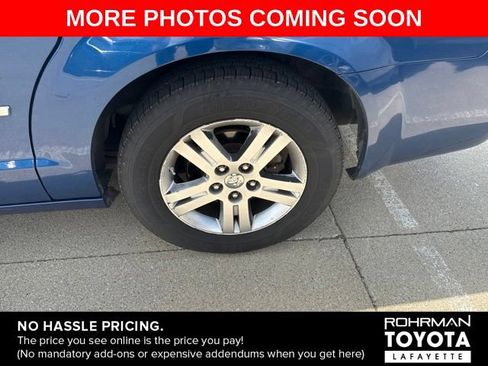 Used 2010 Dodge Grand Caravan SXT FWD image 4
