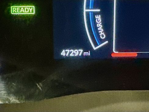 Used 2025 Toyota Camry LE FWD image 19