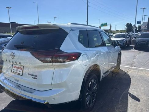 Certified 2024 Nissan Rogue Platinum AWD/4WD image 2