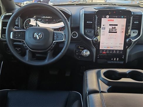 Used 2025 RAM 1500 Laramie image 18