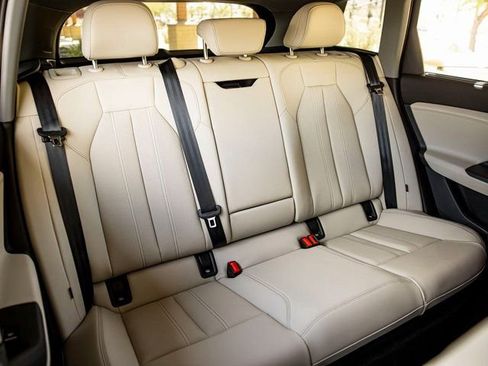 Certified 2025 Audi Q6 e-tron Premium Plus w/ Premium Plus RWD image 23