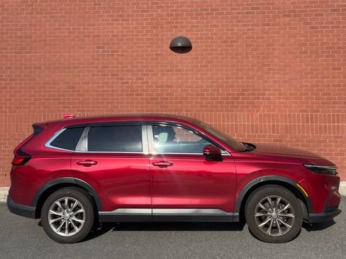 Used 2021 Honda CR-V Touring image 2