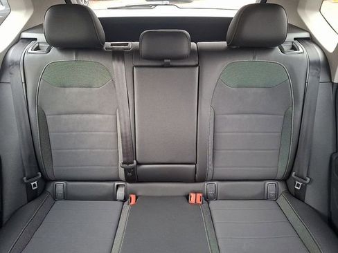 Certified 2022 Volkswagen Taos SE image 19