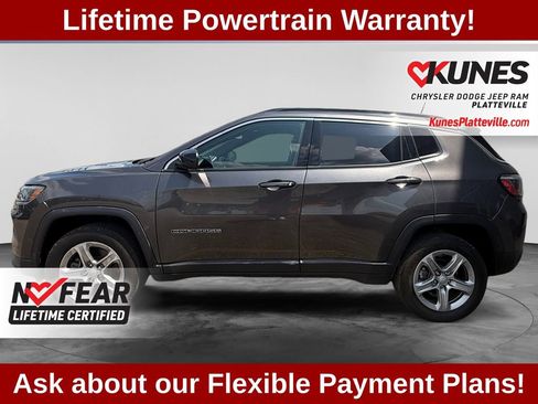 Used 2023 Jeep Compass Latitude AWD/4WD image 5