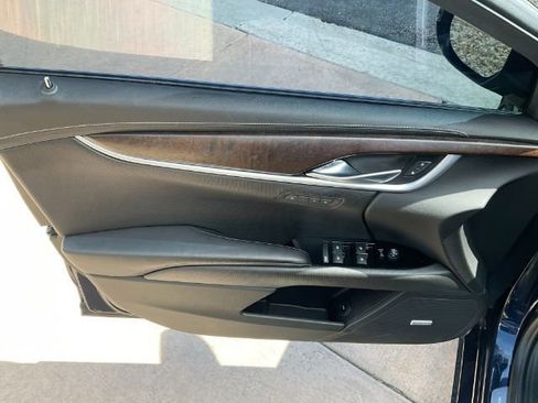 Used 2019 Cadillac XTS Luxury FWD image 11