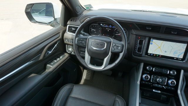 Certified 2021 GMC Yukon Denali w/ Denali Ultimate Package AWD/4WD image 25