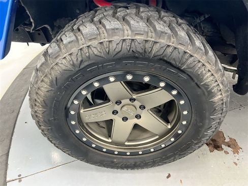 Used 2014 Ford F150 FX4 w/ Equipment Group 402A Luxury image 25