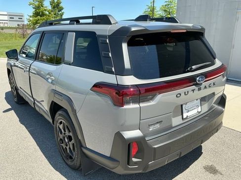 Certified 2026 Subaru Outback Limited AWD/4WD image 2