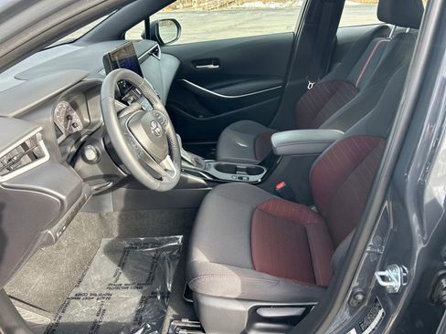 Certified 2025 Toyota Corolla SE image 17