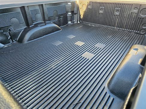 Used 2024 Chevrolet Silverado 2500 LT image 6