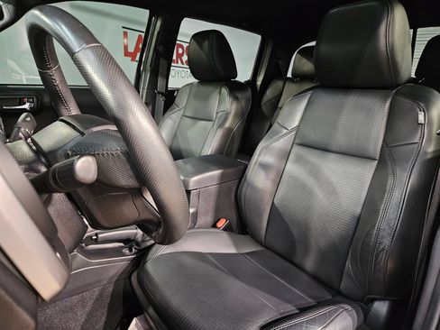 Used 2022 Toyota Tacoma Limited AWD/4WD image 25