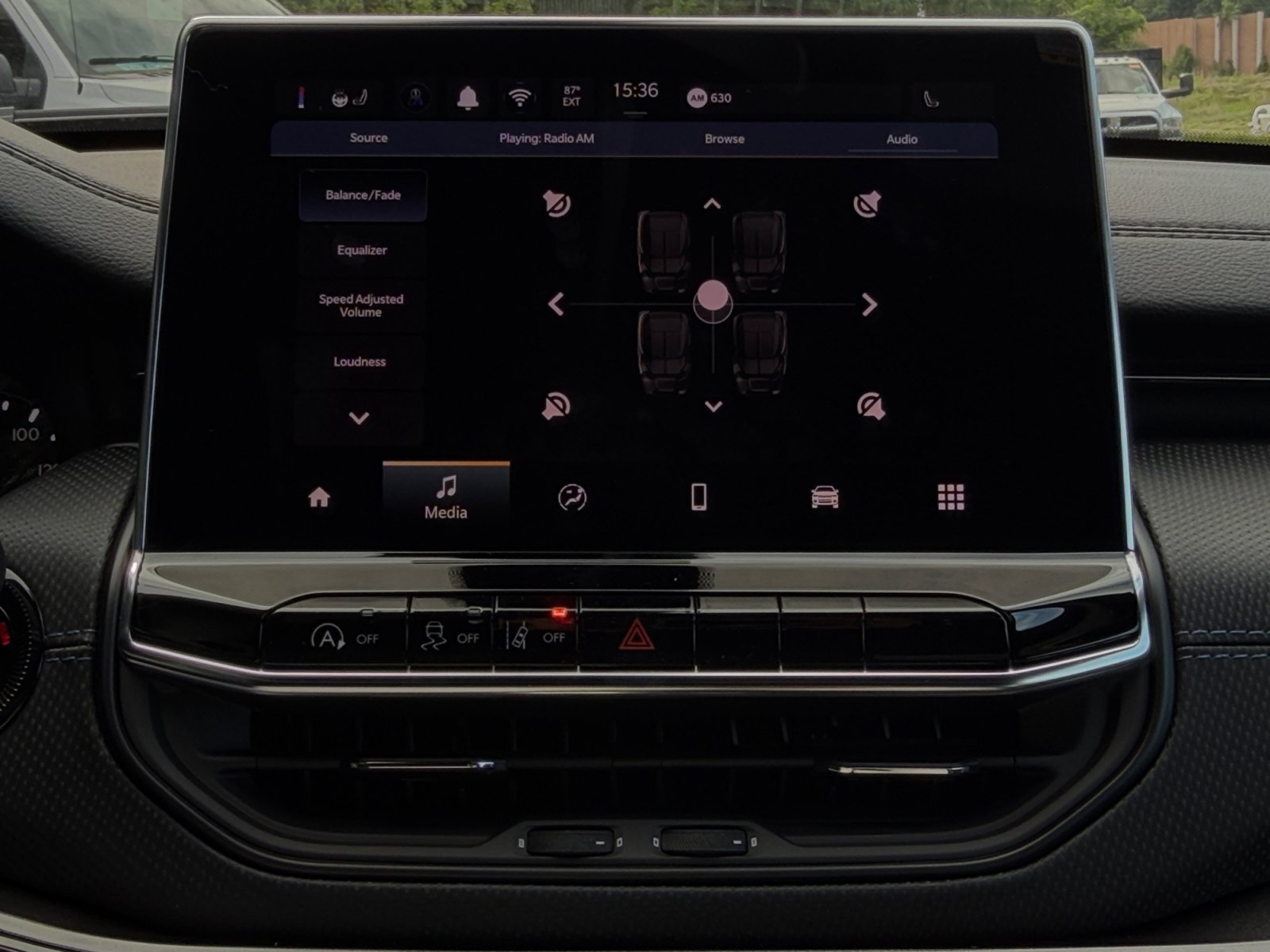 New 2026 Jeep Compass Latitude AWD/4WD image 37
