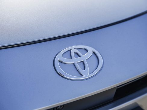 New 2026 Toyota Prius Limited image 5