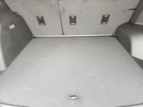New 2026 Chevrolet Equinox LT w/ Safety and Technology Package FWD image 21