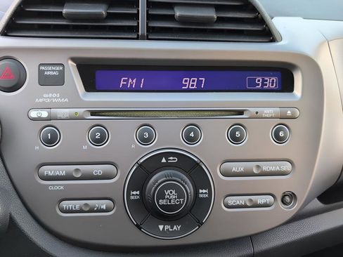 Used 2009 Honda Fit Sport image 19