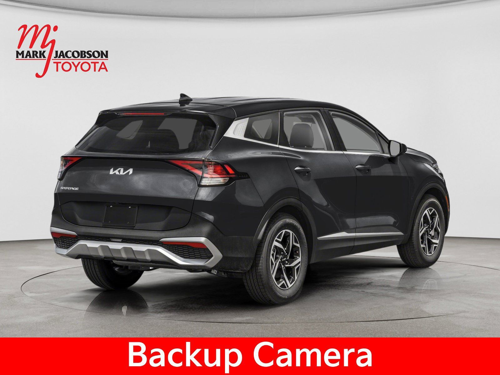 Used 2025 Kia Sportage LX FWD image 3