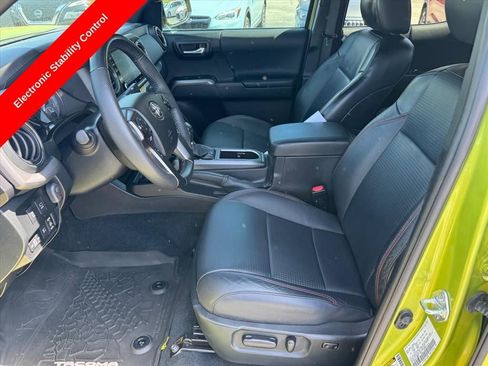 Used 2022 Toyota Tacoma TRD Pro AWD/4WD image 12