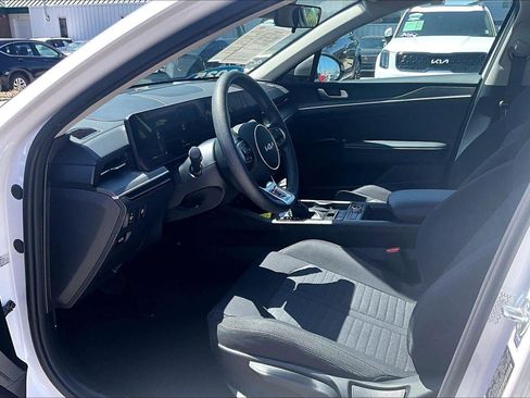 Used 2025 Kia K5 LXS FWD image 17
