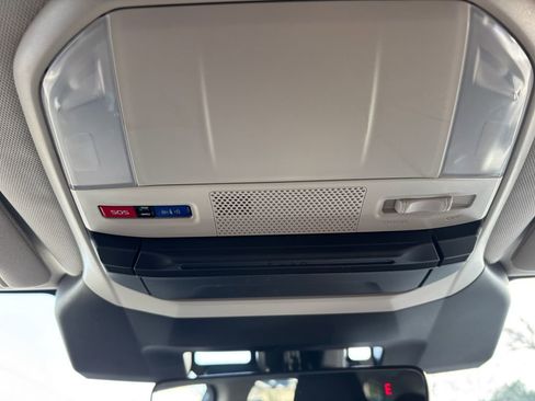 Used 2023 Subaru Ascent Premium w/ Convenience Package image 29