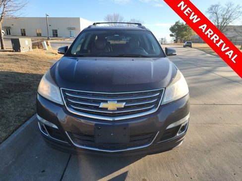 Used 2015 Chevrolet Traverse LT image 8