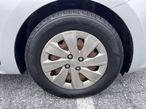 Used 2018 Kia Rio S FWD image 19