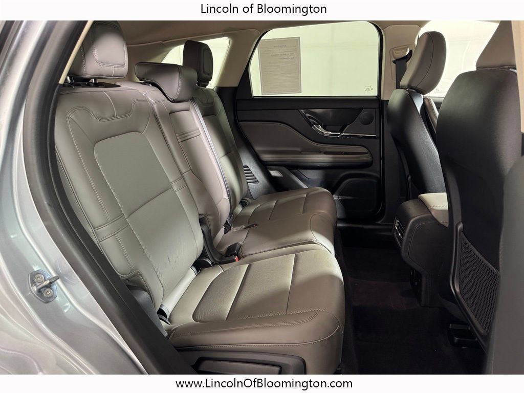 Used 2023 Lincoln Corsair AWD w/ Equipment Group 101A image 11