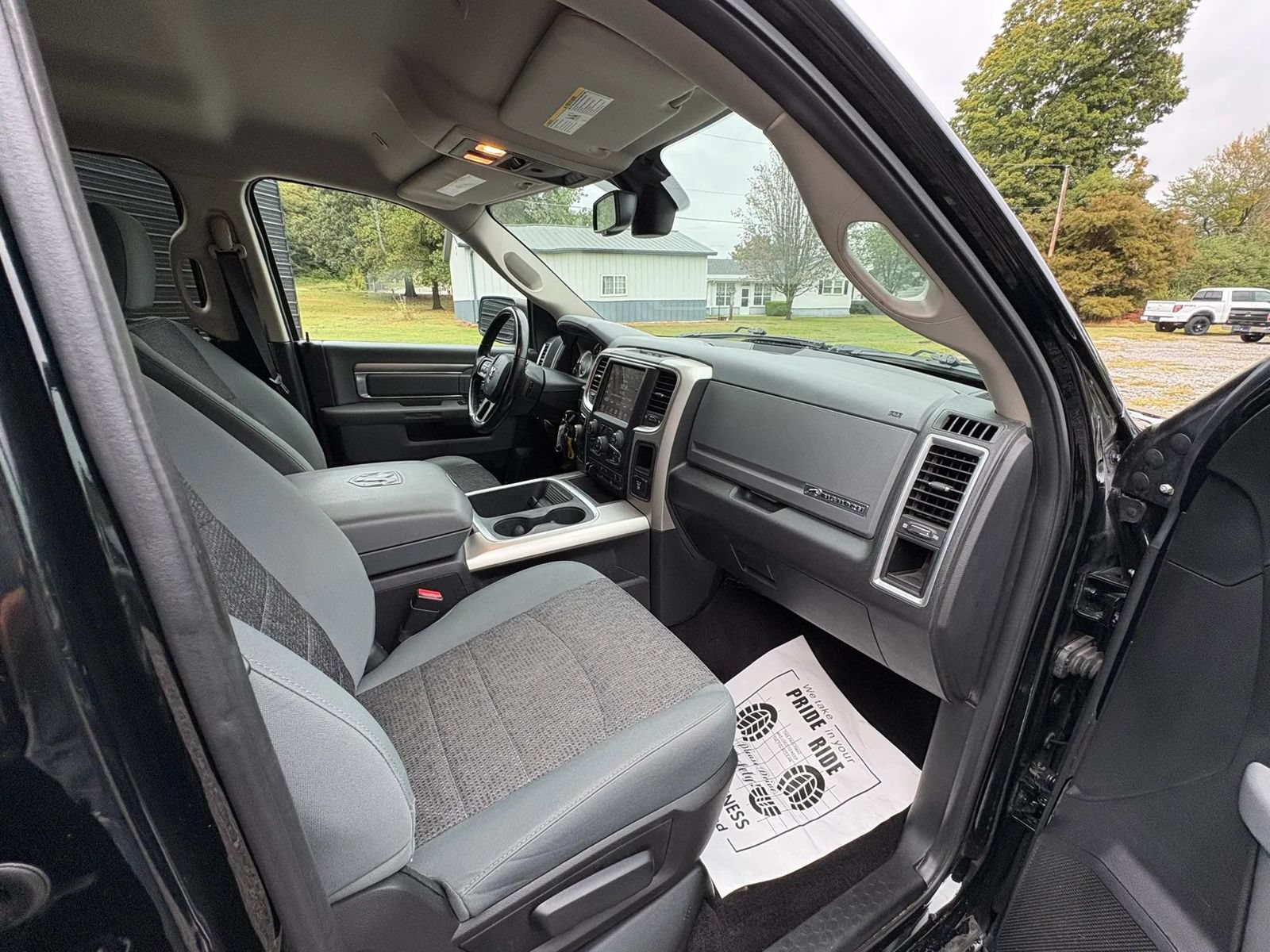 Used 2017 RAM 1500 Big Horn AWD/4WD image 10