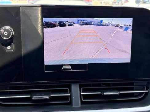 Used 2026 Chevrolet Trax LS FWD image 24