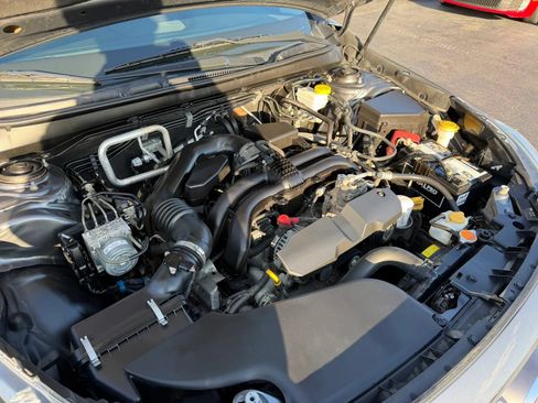 Used 2018 Subaru Outback 2.5i Premium AWD/4WD image 36
