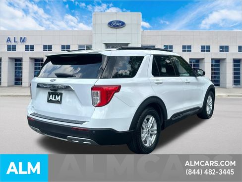 Used 2023 Ford Explorer XLT w/ Equipment Group 202A RWD image 5