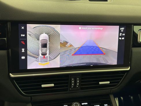 Certified 2023 Porsche Cayenne Platinum Edition AWD/4WD image 25