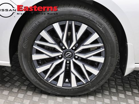 Used 2023 Nissan Altima 2.5 SV w/ SV Premium Package AWD/4WD image 31