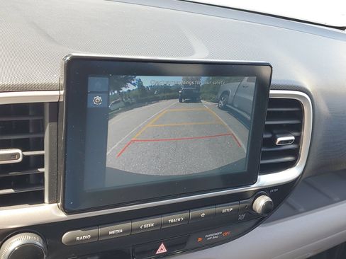 Used 2026 Hyundai Venue SEL FWD image 20