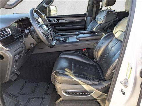 Used 2024 Jeep Grand Wagoneer L Series II w/ Quick Order Packagew 28T AWD/4WD image 15