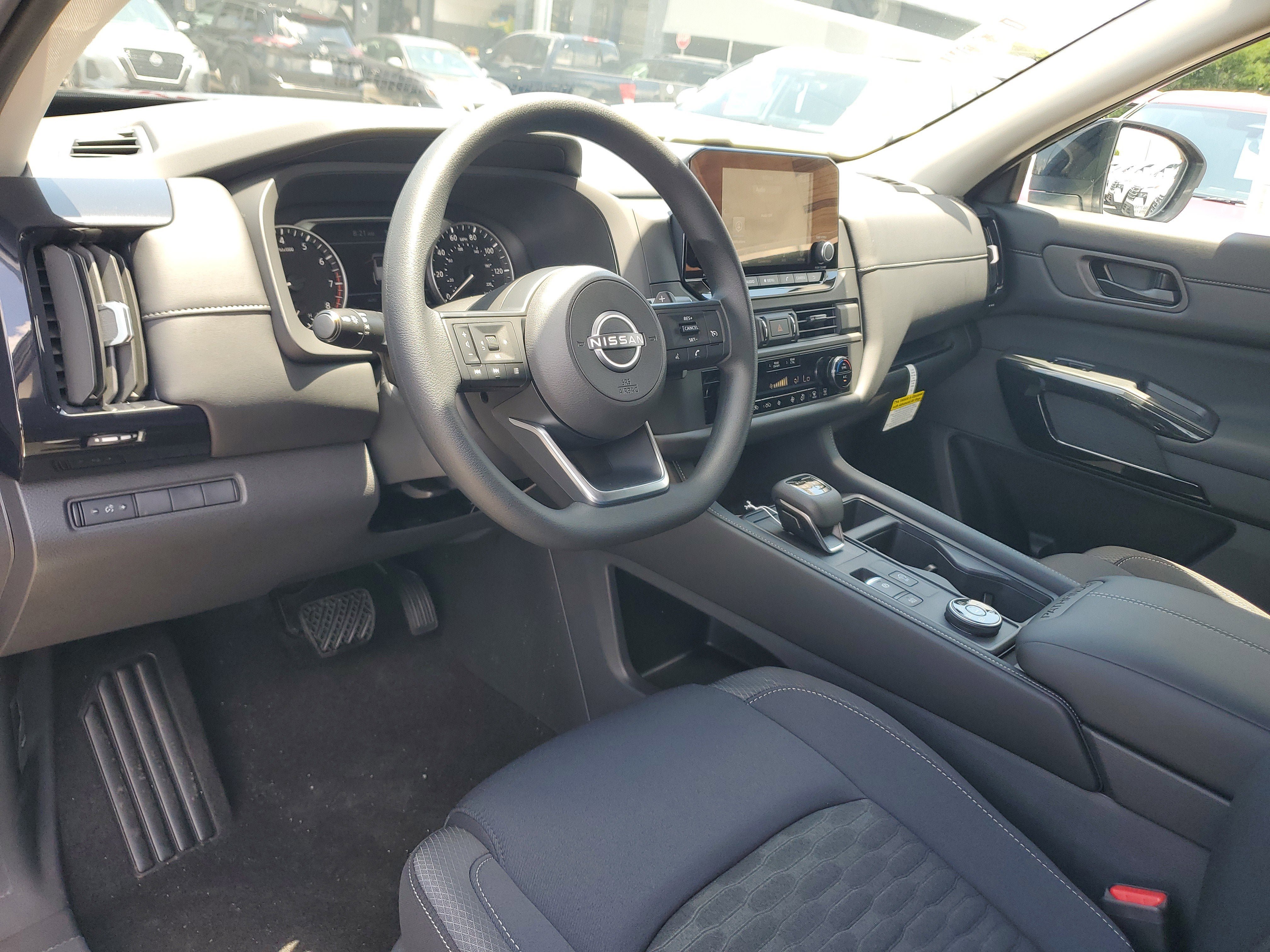 New 2025 Nissan Pathfinder S AWD/4WD image 10