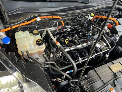 Used 2020 Ford Escape Titanium image 42