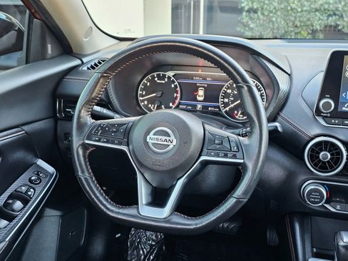 Used 2023 Nissan Sentra SR w/ SR Premium Package image 25