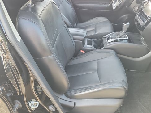 Used 2018 Nissan Rogue Sport SL w/ SL Premium Package image 20