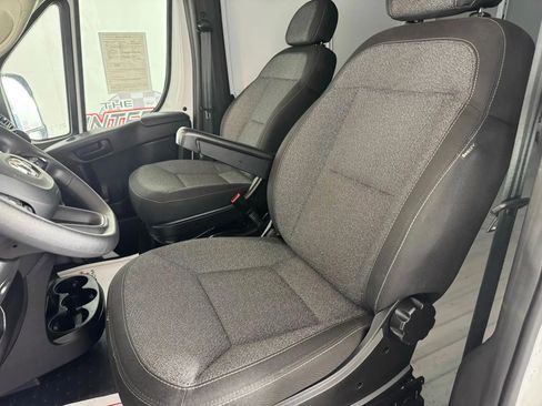 Used 2024 RAM ProMaster 1500 w/ Convenience Group image 32