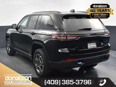 New 2024 Jeep Grand Cherokee Trailhawk w/ Advanced Protech Group II image 4