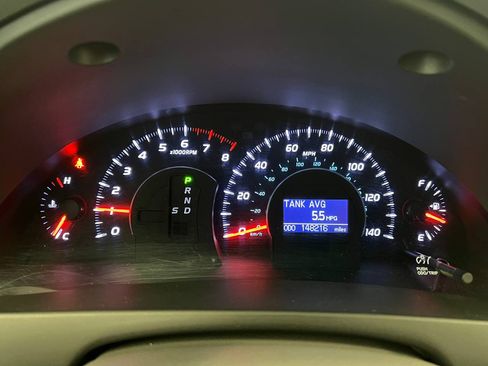 Used 2011 Toyota Camry XLE image 16