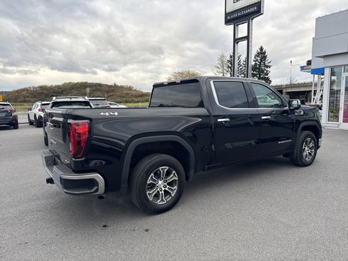 Used 2024 GMC Sierra 1500 SLT image 3