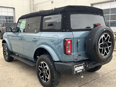 Used 2023 Ford Bronco Outer Banks image 4