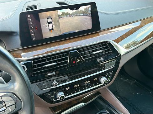 Used 2018 BMW 640i Gran Turismo xDrive AWD/4WD image 27