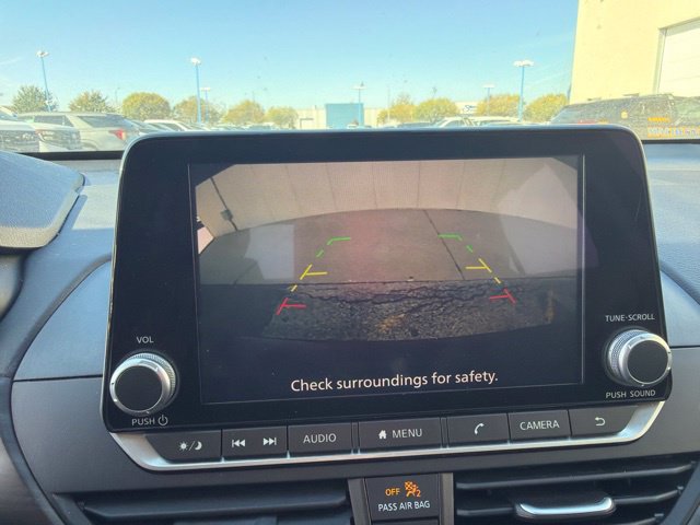 Used 2025 Nissan Altima 2.5 SV FWD image 23