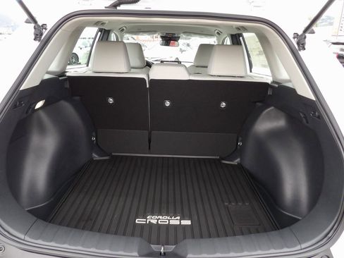 New 2026 Toyota Corolla Cross L image 9