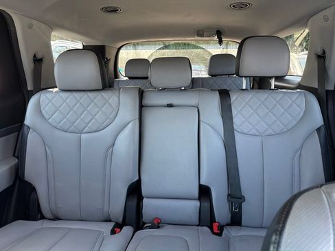 Used 2021 Hyundai Palisade SE FWD image 14