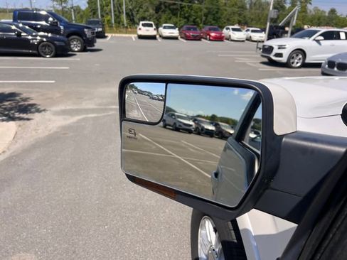 Used 2011 Ford F150 Lariat w/ Lariat Plus Pkg AWD/4WD image 12