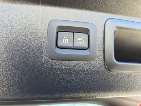 Certified 2025 MAZDA CX-50 2.5 Hybrid w/ Premium Plus Pkg image 8